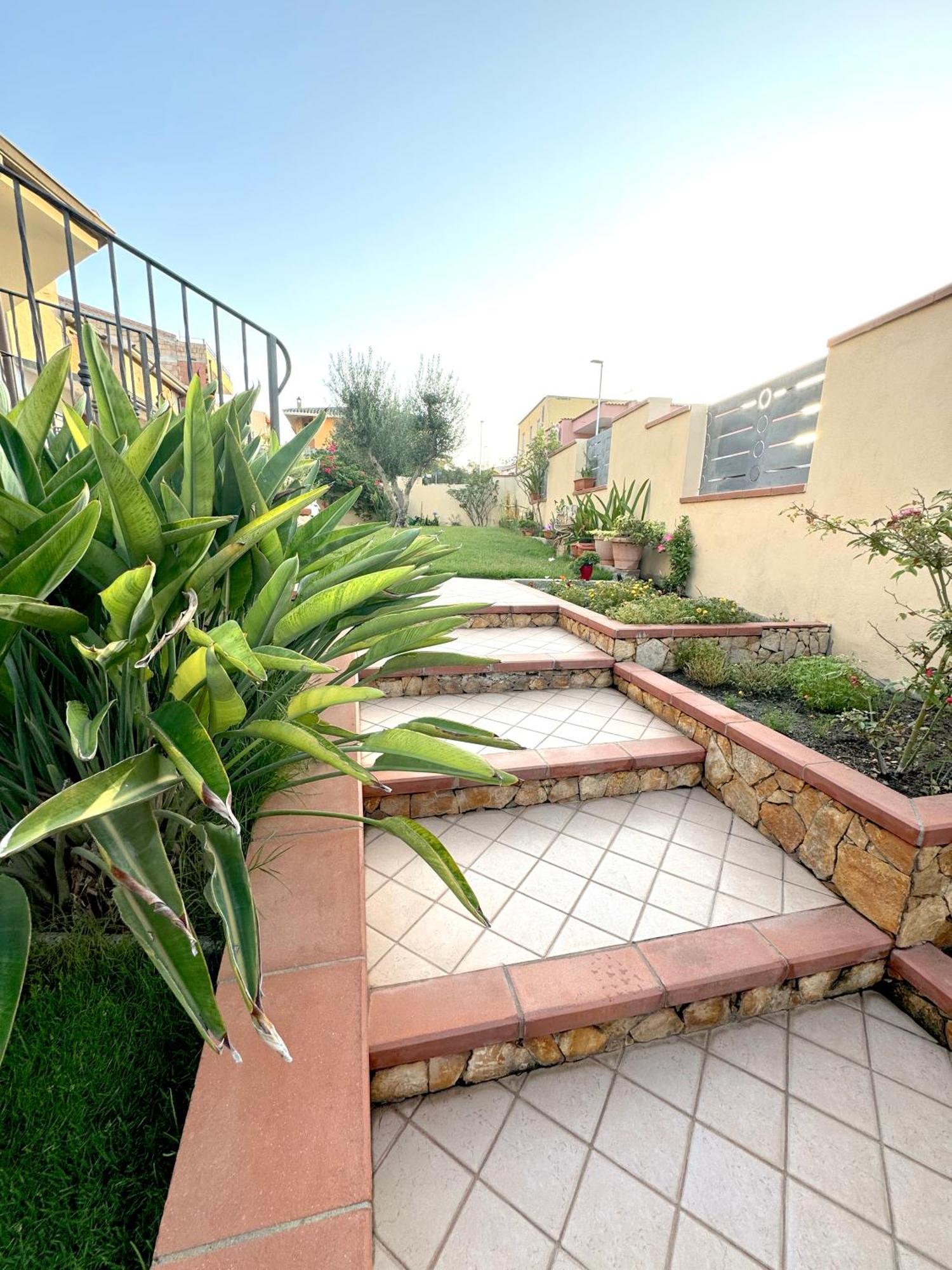 Apartamento Rosa's House - zona ospedaliera Cagliari Exterior foto